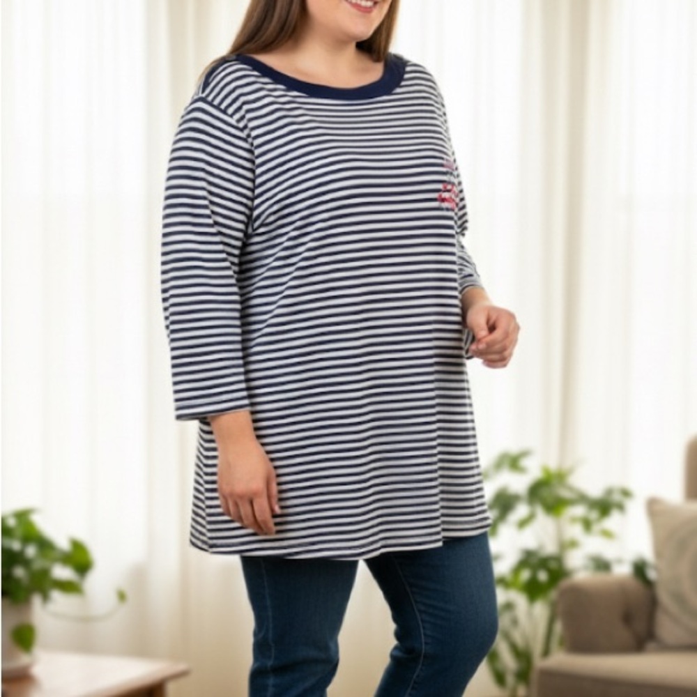 Chic 2X Scoop Neck Blue & White Top size 2X